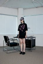 Load image into Gallery viewer, TARGETTO Heart Logo Spray Tee Shirt Black