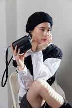 Load image into Gallery viewer, LOEKA Fave Card Bag Black