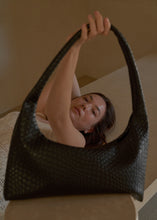 Load image into Gallery viewer, KWANI Cross Body Slouchy Hobo Bag (4 Colors)