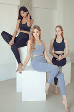 Load image into Gallery viewer, CONCHWEAR Airlight 3D Cropped Leggings 11Colors