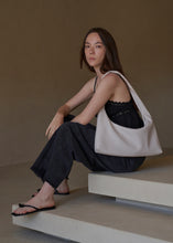 Load image into Gallery viewer, KWANI Cross Body Slouchy Hobo Bag (4 Colors)