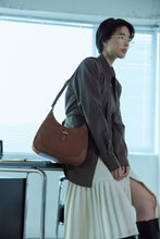 Load image into Gallery viewer, LOEKA Diane Hobo Bag Brown