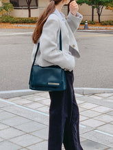 Load image into Gallery viewer, MARHEN.J Elly Bag Blue