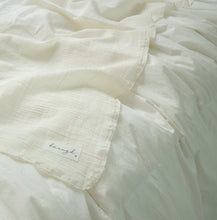 Load image into Gallery viewer, DMANGD BABY SUMMBER BLACKET MONET IVORY