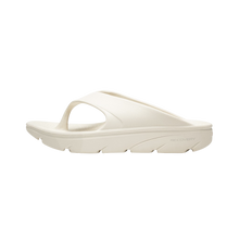 Load image into Gallery viewer, AKIII CLASSIC Cloud Recovery Flip Flop V2 Marshmallow