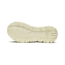 Load image into Gallery viewer, AKIII CLASSIC Urban Tracker White Sand (Yoo Seon Ho's pick)