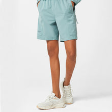 Load image into Gallery viewer, AKIII CLASSIC Titan Sneakers Cream