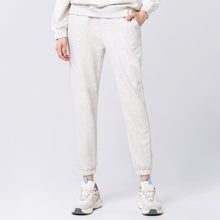 Load image into Gallery viewer, AKIII CLASSIC Titan Sneakers Brown