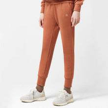 Load image into Gallery viewer, AKIII CLASSIC Heritage Jogger Gray Beige