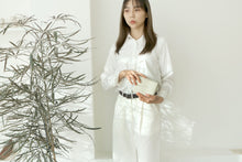 Load image into Gallery viewer, D.LAB Teen Lip Pouch Bag White