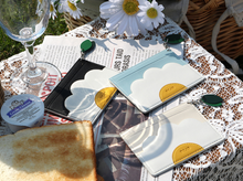 Load image into Gallery viewer, D.LAB Daisy card wallet Blue