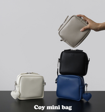 Load image into Gallery viewer, D.LAB Coy mini bag Taupe