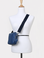 Load image into Gallery viewer, D.LAB Coy mini bag Blue