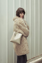 Load image into Gallery viewer, MARHEN.J Lome Tote Bag Beige