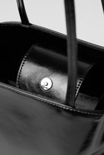 Load image into Gallery viewer, MARHEN.J Lome Tote Bag Black