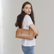 Load image into Gallery viewer, LOEKA Cube Tote Bag Camel