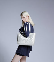 Load image into Gallery viewer, MARHEN.J Bona Bag Silver