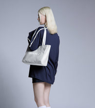 Load image into Gallery viewer, MARHEN.J Bona Bag Silver