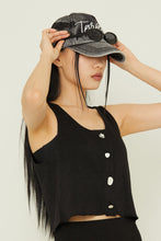 Load image into Gallery viewer, TARGETTO Candy Sleeveless Cardigan Black (IVE LIZ's pick)