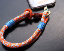 Load image into Gallery viewer, MCRN Finger Tab+Hand Strap Marron Orange Set