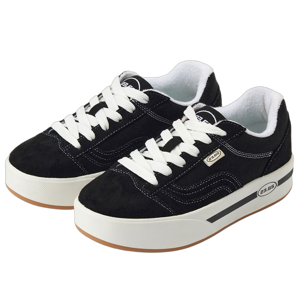 23.65 VIVI Black Sneakers