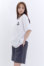 Load image into Gallery viewer, BEYOND CLOSET Gallery Nowhy The Legend Aartwork T-Shirt White