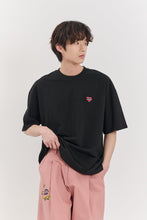 Load image into Gallery viewer, BEYOND CLOSET Nomantic Logo T-Shirt Black