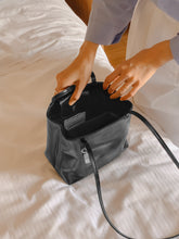 Load image into Gallery viewer, MARHEN.J Lome Tote Bag Black