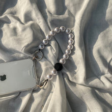Load image into Gallery viewer, ARNO BEADS Iphone Case With Beads Strap Black Point Pearl