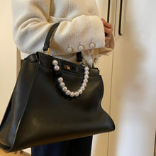 Load image into Gallery viewer, ARNO BEADS Iphone Case With Beads Strap Black Point Pearl