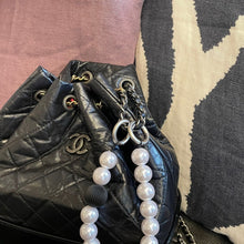 Load image into Gallery viewer, ARNO BEADS Iphone Case With Beads Strap Black Point Pearl
