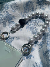 Load image into Gallery viewer, ARNO BEADS Iphone Case With Beads Strap Black Point Pearl