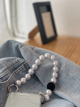 Load image into Gallery viewer, ARNO BEADS Iphone Case With Beads Strap Black Point Pearl