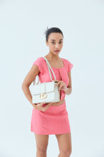 Load image into Gallery viewer, LOEKA Objet M Shoulder Bag Vanilla