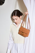Load image into Gallery viewer, LOEKA Objet S Shoulder Bag Camel