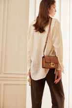 Load image into Gallery viewer, LOEKA Objet S Shoulder Bag Camel