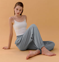 Load image into Gallery viewer, CONCHWEAR Back Point Twist Bralette (5 Colours)