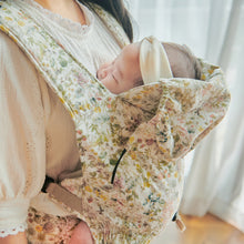 Load image into Gallery viewer, DMANGD ILLI BABY CARRIER WILD FLOWER