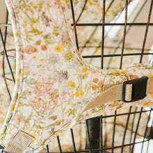 Load image into Gallery viewer, DMANGD ILLI BABY CARRIER WILD FLOWER