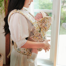 Load image into Gallery viewer, DMANGD ILLI BABY CARRIER WILD FLOWER