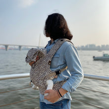 Load image into Gallery viewer, DMANGD ILLI BABY CARRIER LEOPARD
