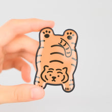 Load image into Gallery viewer, MUZIK TIGER Flat Red Tiger Shaped Smart Tok