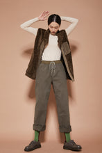 이미지를 갤러리 뷰어에 로드 , [2022 CAST] CCOMAQUE by DOLSILNAI Hanbuk Design Vest Khaki
