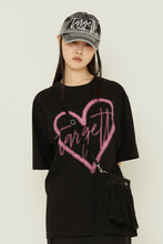 이미지를 갤러리 뷰어에 로드 , TARGETTO Heart Logo Spray Tee Shirt Black
