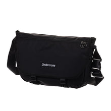 Load image into Gallery viewer, UNDERCROSS No Basic Messenger Bag Black
