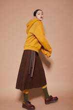 이미지를 갤러리 뷰어에 로드 , [2022 CAST] CCOMAQUE by DOLSILNAI Midi Pleated Skirt Brown
