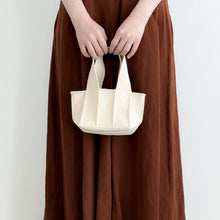 Load image into Gallery viewer, [BAGJI] Weave Tote Bag
