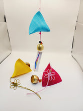 Load image into Gallery viewer, [HONG HYUN-JEONG HANJI CRAFT STUDIO] Ramie Wind Bell
