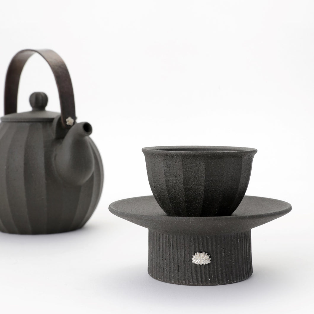 [KCDF] DONONG Silver Decoration Pedestal Cups and Black Soil Teapot with Copper Handle