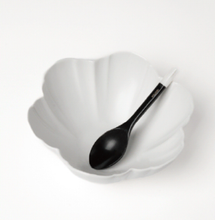 Load image into Gallery viewer, [MUJAGI] Horn-shell Spoon
